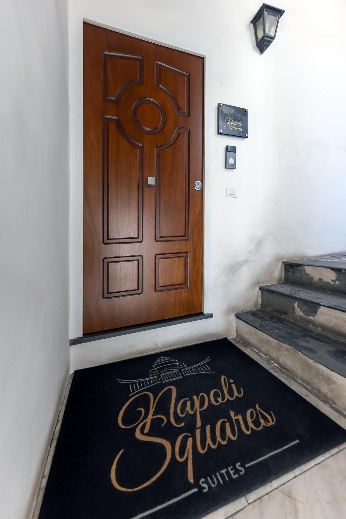 Napoli Squares Suites Bagian luar foto