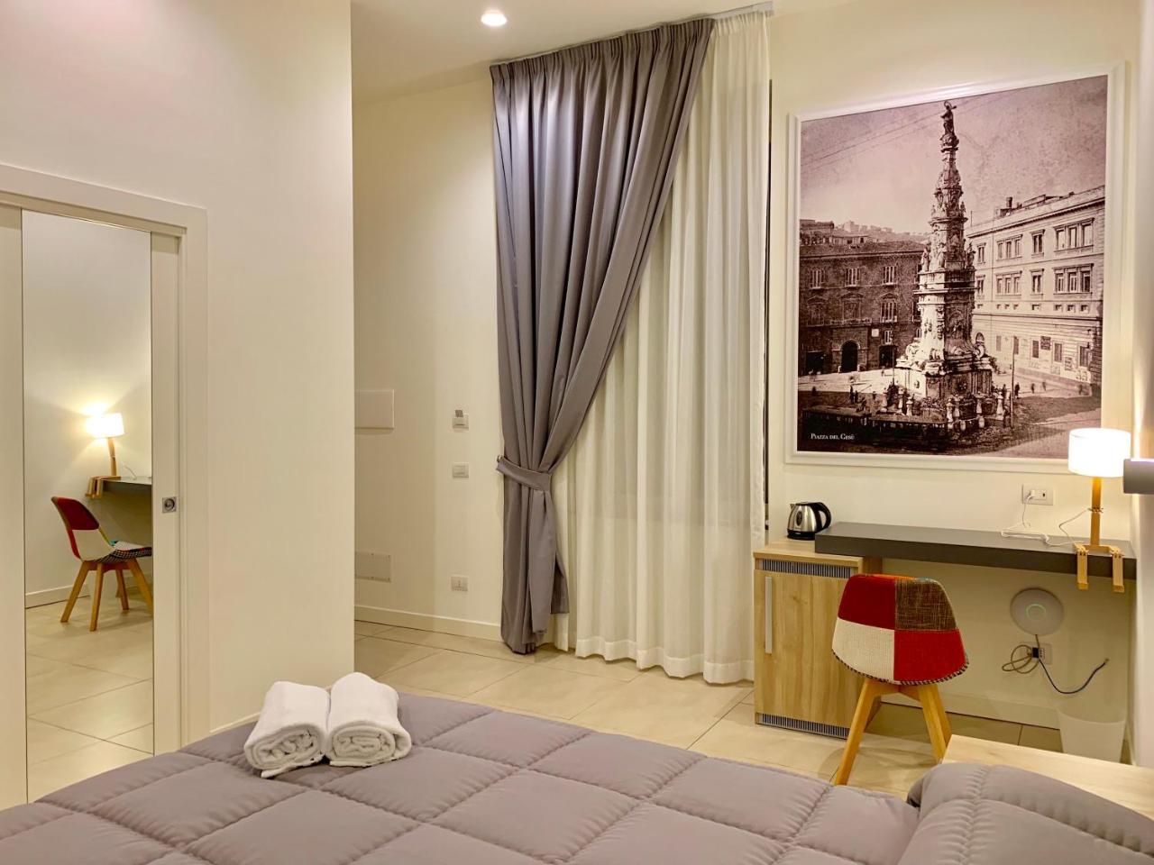 Napoli Squares Suites Bagian luar foto