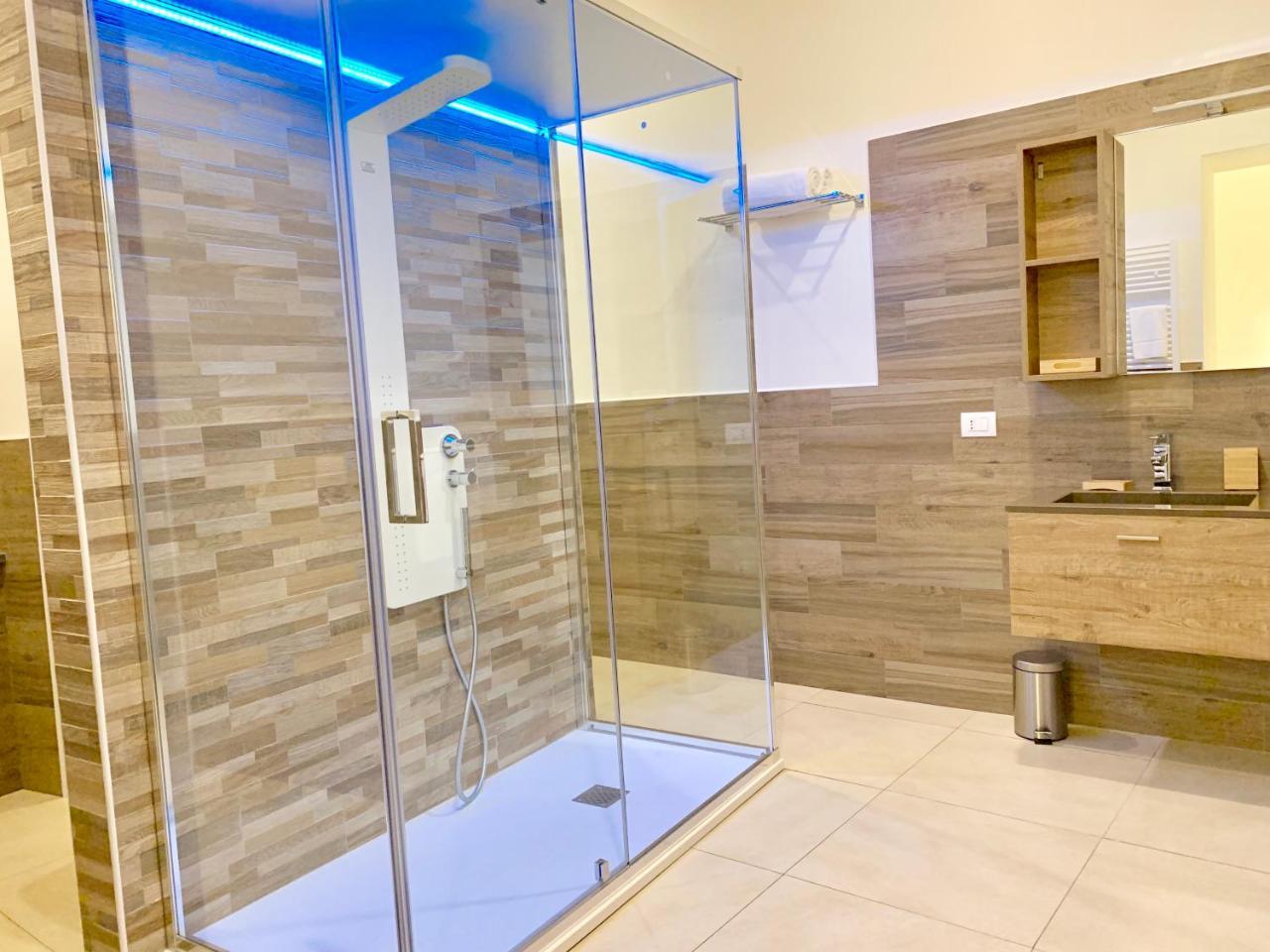 Napoli Squares Suites Bagian luar foto