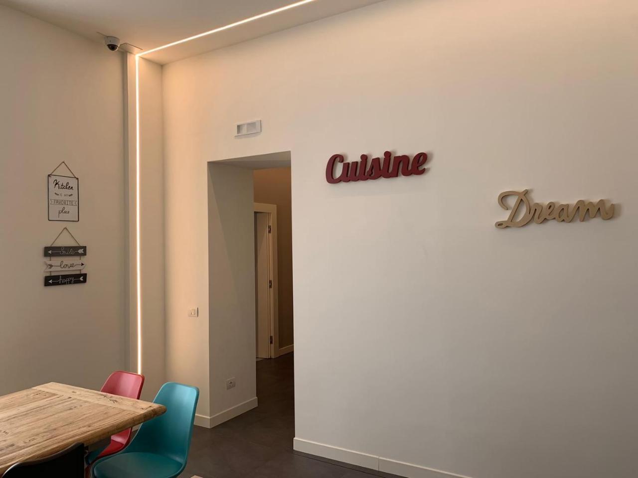 Napoli Squares Suites Bagian luar foto