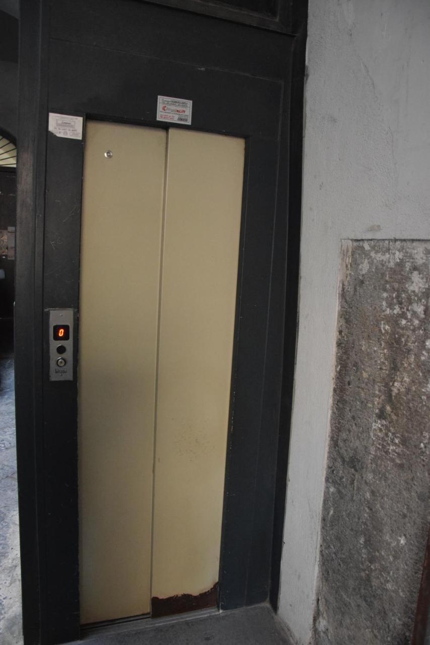 Napoli Squares Suites Bagian luar foto