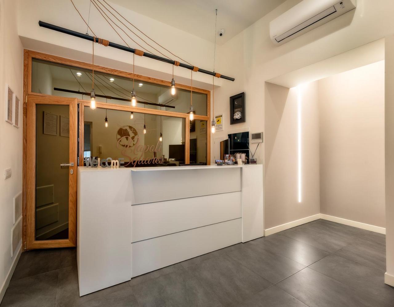 Napoli Squares Suites Bagian luar foto