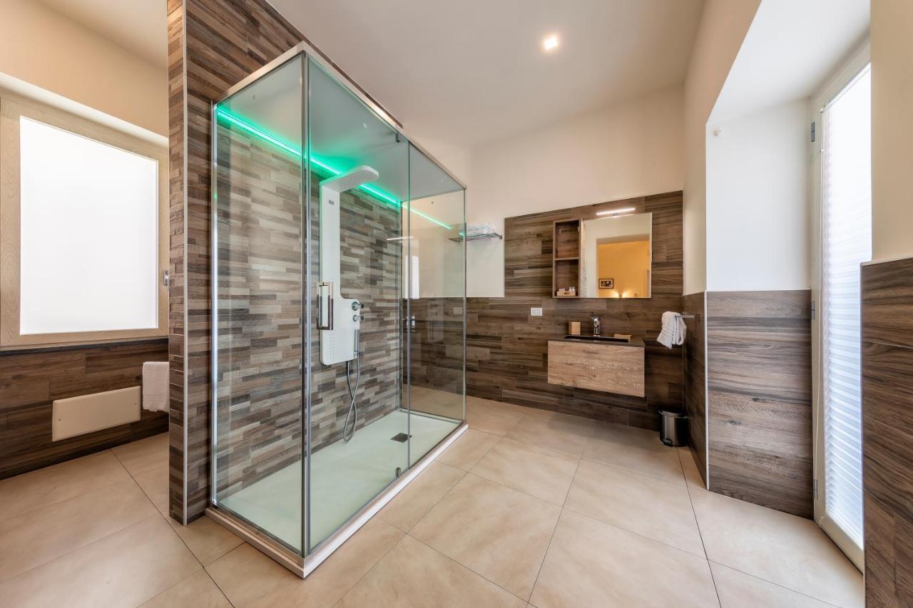 Napoli Squares Suites Bagian luar foto