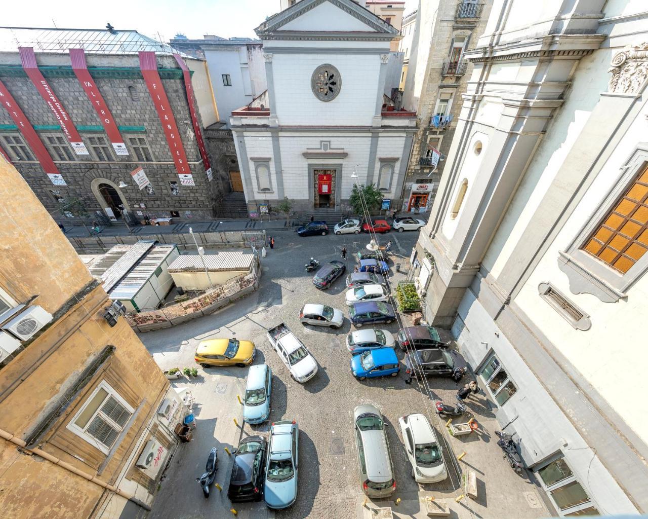 Napoli Squares Suites Bagian luar foto